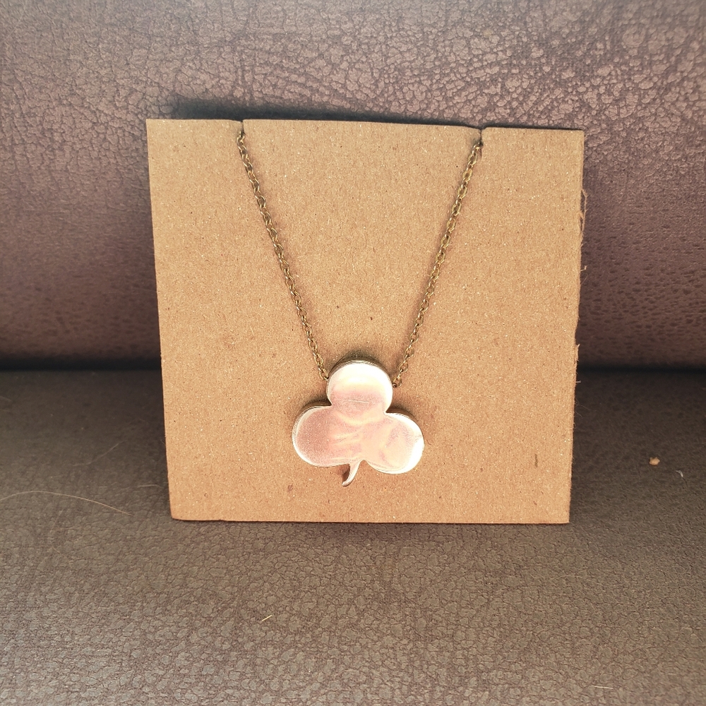 Unique Vintage Silver & Gold Clover Spade Pendant Necklace - Picture 3 of 9
